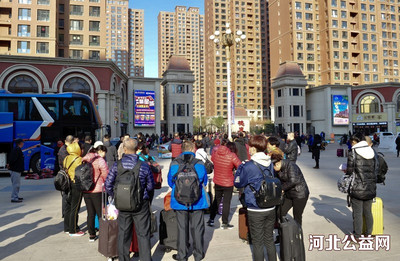 河北七彩橋國(guó)際旅行社歡送懷特人赴廈門觀光游，票務(wù)代理服務(wù)助力無(wú)憂旅途